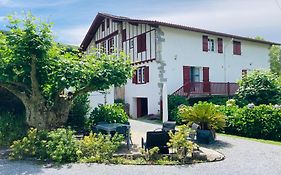 Location Eyheraldia - Votre T3 Au Coeur Du Pays Basque