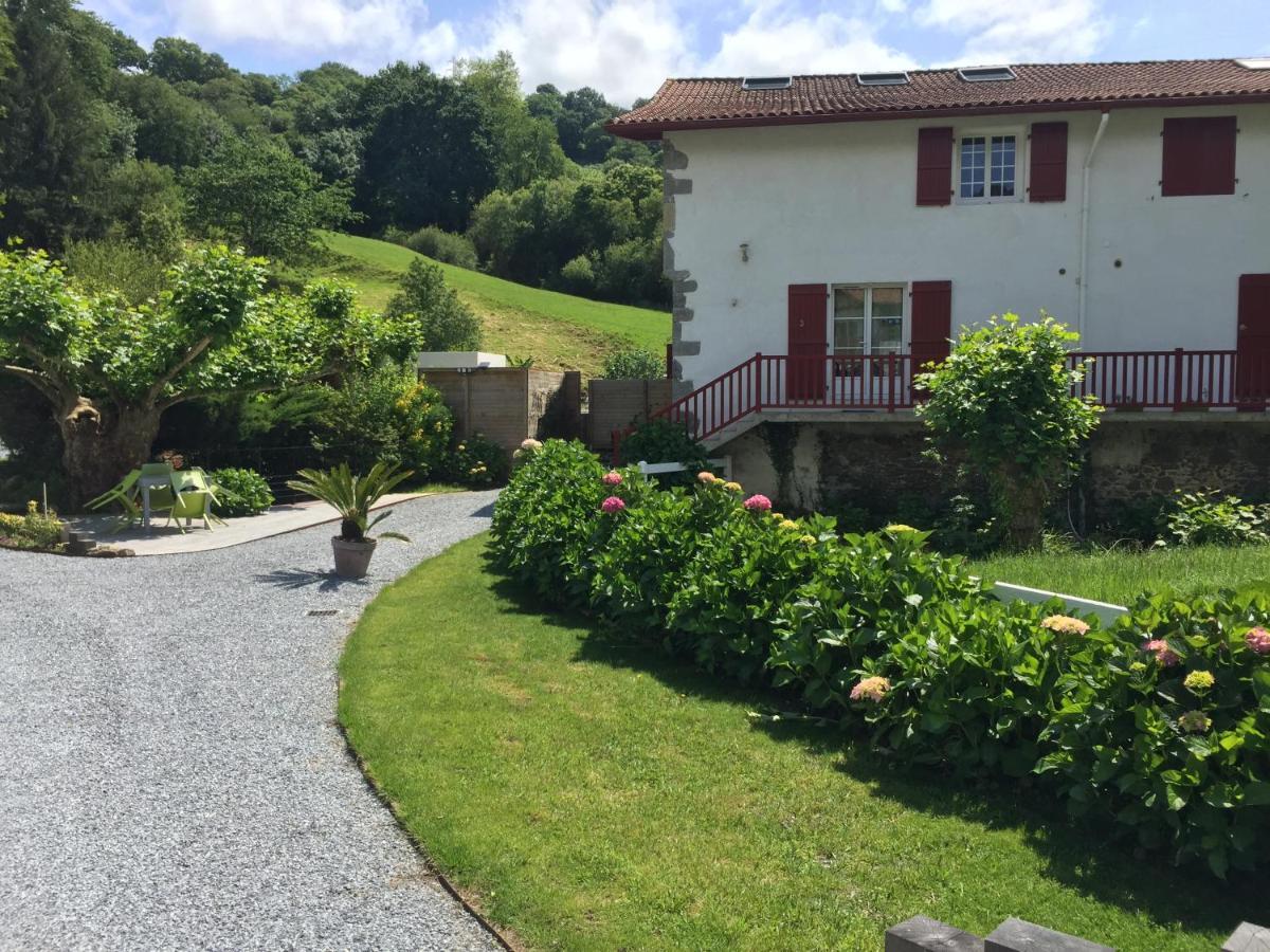 Location Eyheraldia - Votre T3 Au Coeur Du Pays Basque Hasparren Exterior foto